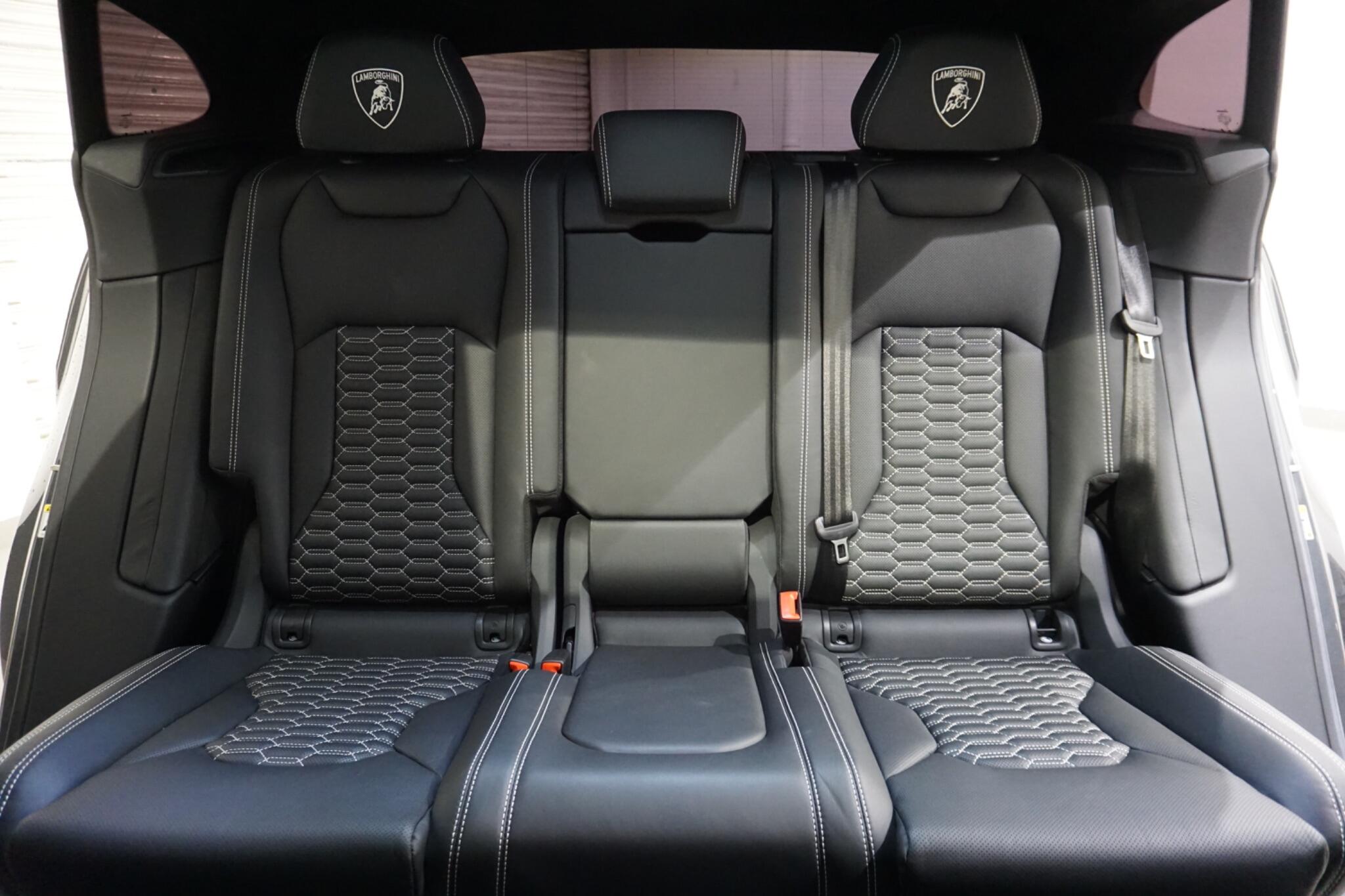 Lamborghini Urus 4.0 V8 BiTurbo SUV 5dr Petrol Auto 4WD Euro 6 (650 ps)